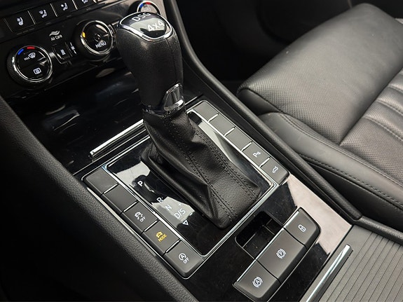 Skoda Superb 24 of 30