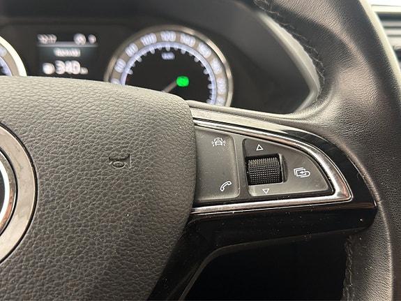 Skoda Superb 25 of 30