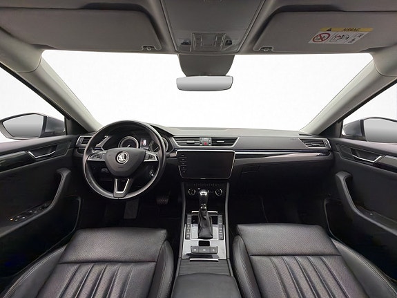 Skoda Superb 15 of 30