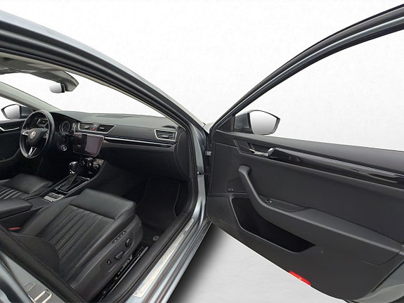 Skoda Superb 13 of 30