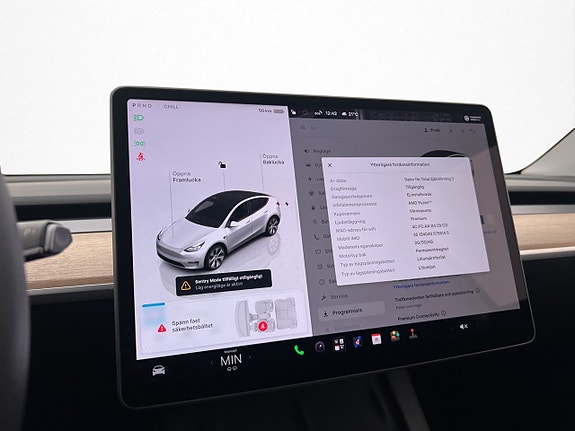Tesla Model Y 23 of 30