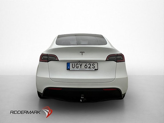 Tesla Model Y 6 of 30