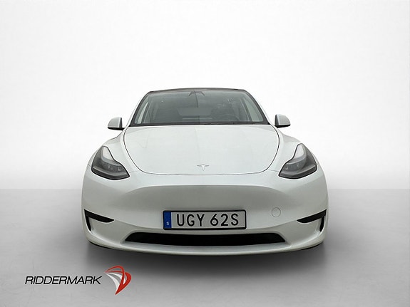 Tesla Model Y 3 of 30