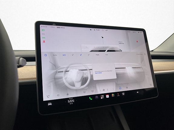 Tesla Model Y 18 of 30
