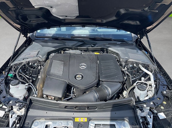 Mercedes-Benz C300 18 of 26