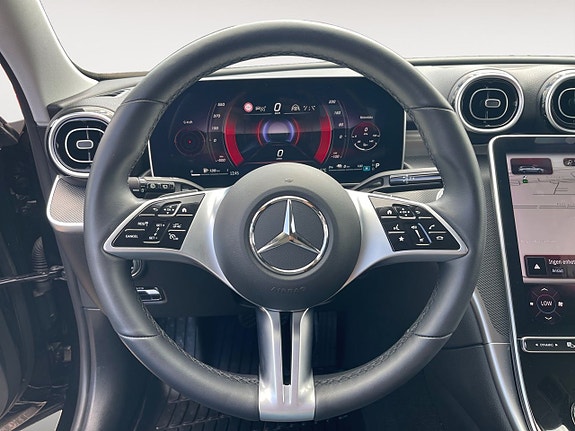 Mercedes-Benz C300 14 of 26