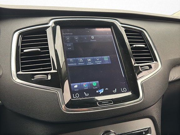 Volvo XC90 22 of 30