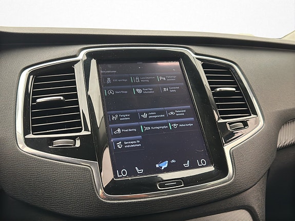 Volvo XC90 21 of 30