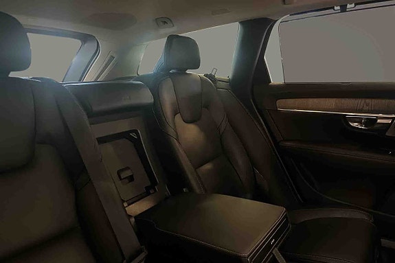 Volvo V90 15 of 17