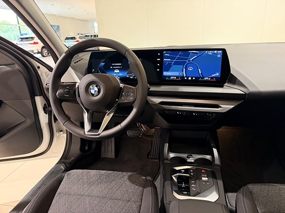 BMW 120 8 of 12