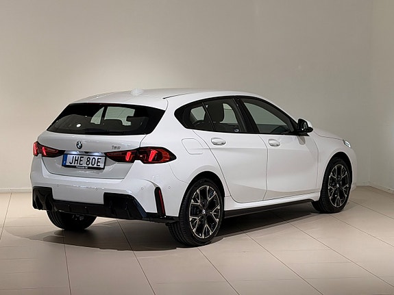 BMW 120 11 of 12