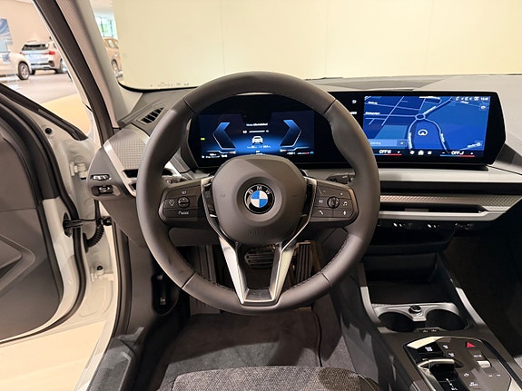 BMW 120 9 of 12