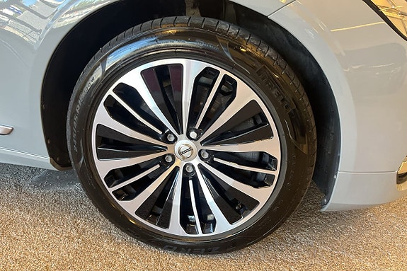 Volvo V90 11 of 14
