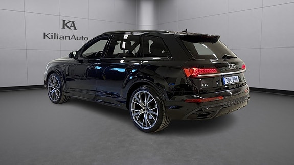 Audi Q7 12 of 25