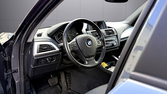 BMW 118d 11 of 18