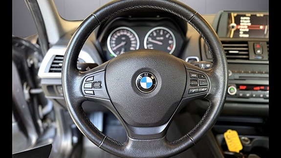 BMW 118d 12 of 18