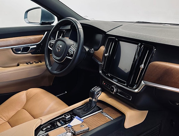 Volvo V90 10 of 12