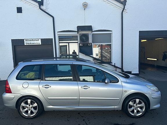 Peugeot 307 4 of 15