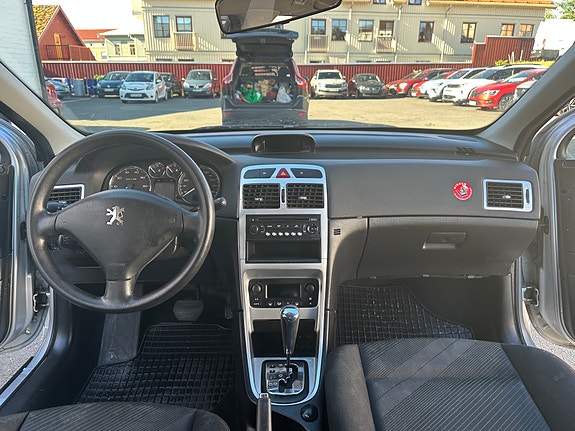 Peugeot 307 14 of 15
