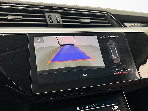 Audi e-tron 16 of 30