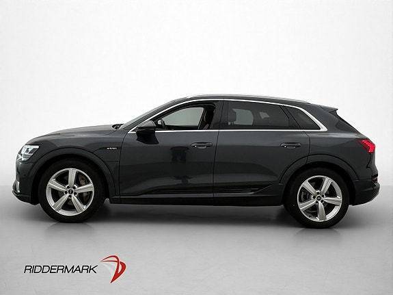 Audi e-tron 8 of 30