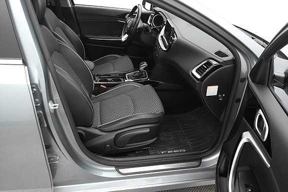 Kia Ceed 19 of 23