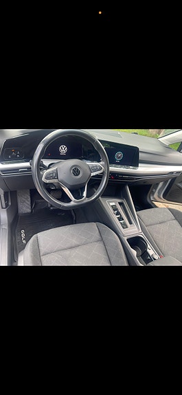 Volkswagen Golf VIII 4 of 5