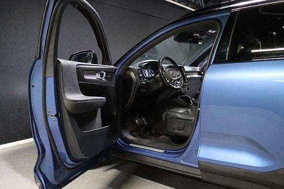 Volvo XC40 9 of 29