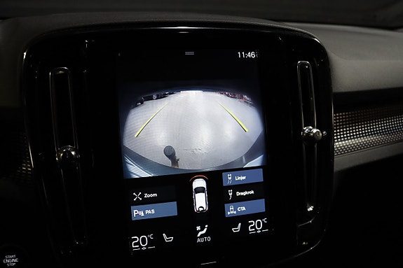 Volvo XC40 25 of 29