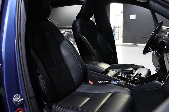 Volvo XC40 16 of 29