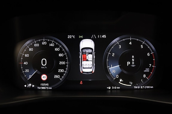 Volvo XC40 23 of 29