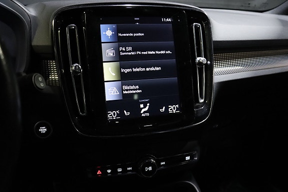 Volvo XC40 26 of 29