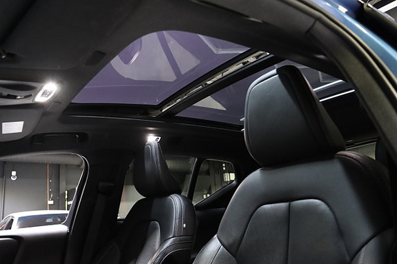 Volvo XC40 29 of 29