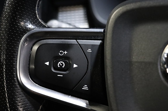 Volvo XC40 21 of 29