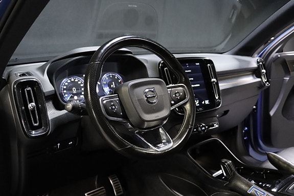 Volvo XC40 11 of 29