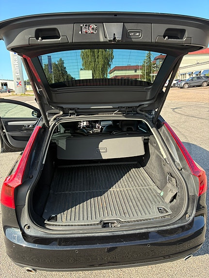 Volvo V90 9 of 11