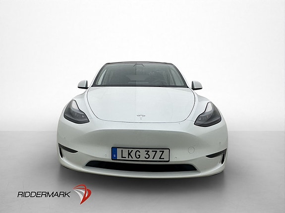 Tesla Model Y 3 of 30
