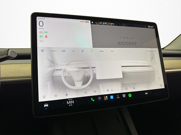 Tesla Model Y 22 of 30