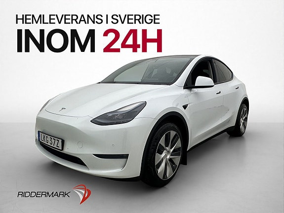 Tesla Model Y 4 of 30
