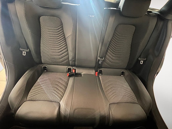 Mercedes-Benz CLA200 15 of 26