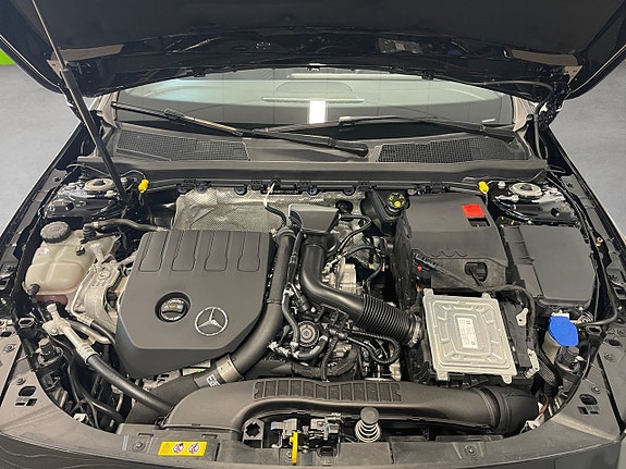Mercedes-Benz CLA200 18 of 26