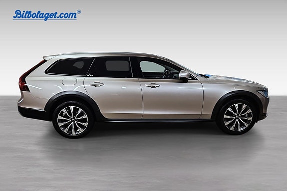 Volvo V90 Cross Country 5 of 14
