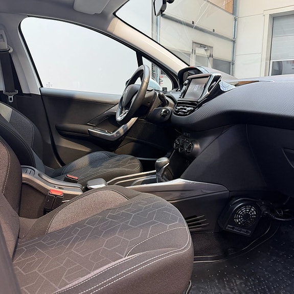 Peugeot 2008 11 of 11