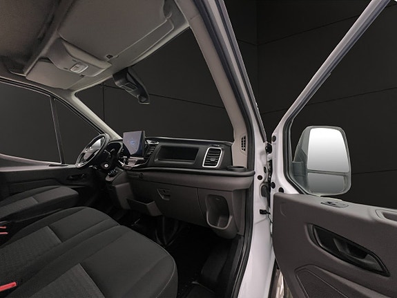 Ford Transit 30 of 30