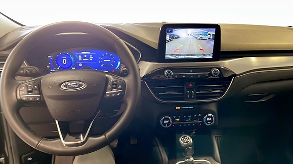 Ford Kuga 10 of 12