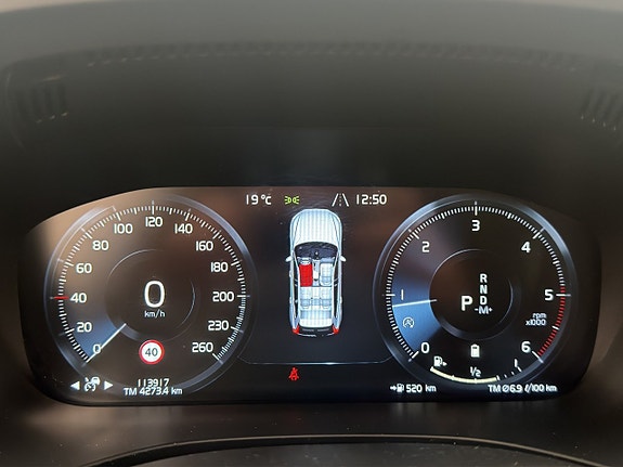 Volvo XC60 15 of 30