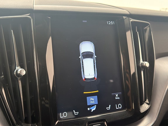 Volvo XC60 19 of 30
