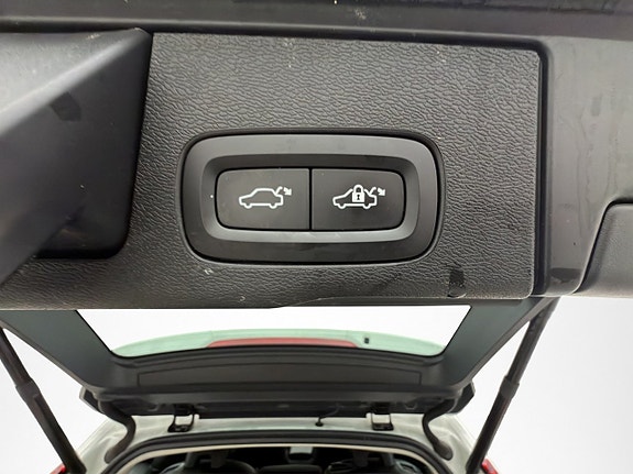 Volvo XC60 30 of 30