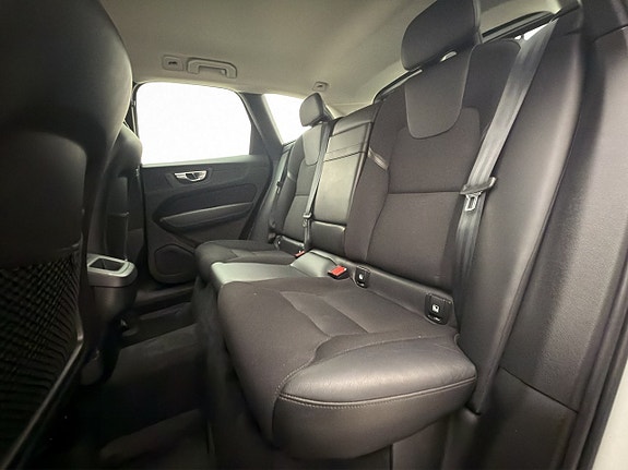 Volvo XC60 28 of 30