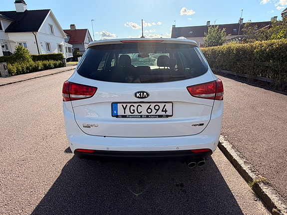 Kia Ceed 3 of 3